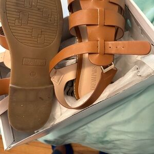 I bought at the gap wore once ! Brand new size and 11